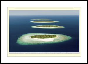 03.01.01.38.B — Water Scenes — Four Small Islands in Baa Atoll, Maldives — SoloPhoto™